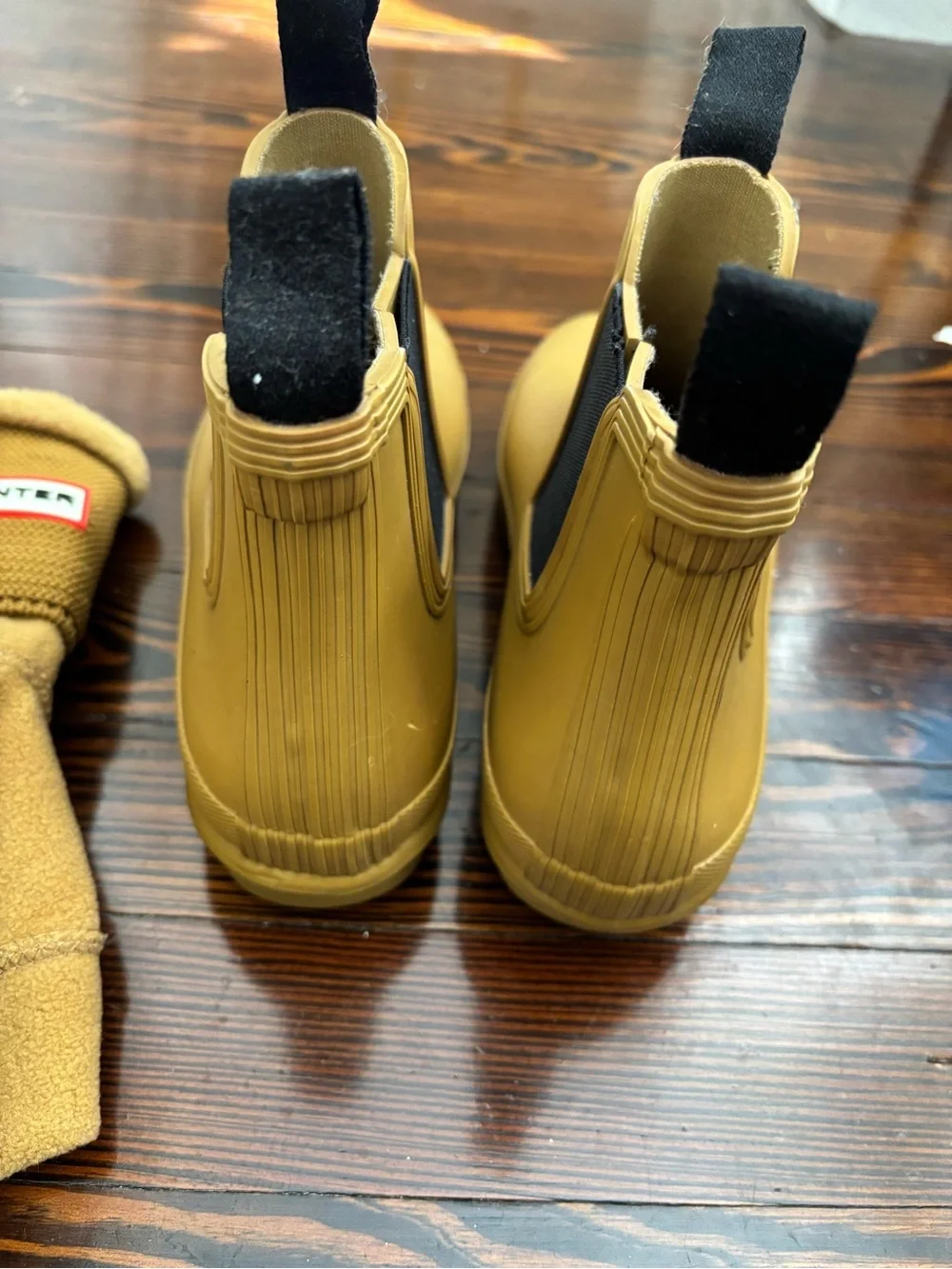 Hunter Chelsea Rain Boots